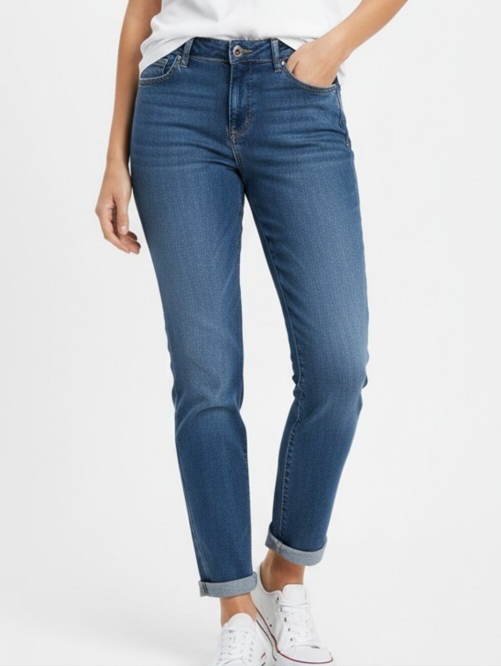 Westport Women's Medium Blue Cropped Ankle Jeans